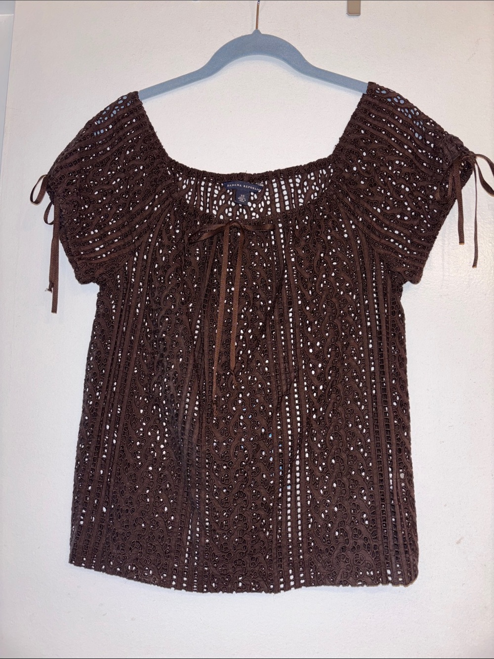 Banana Republic Brown Lace Tie-Neck Short Sleeve Tunic